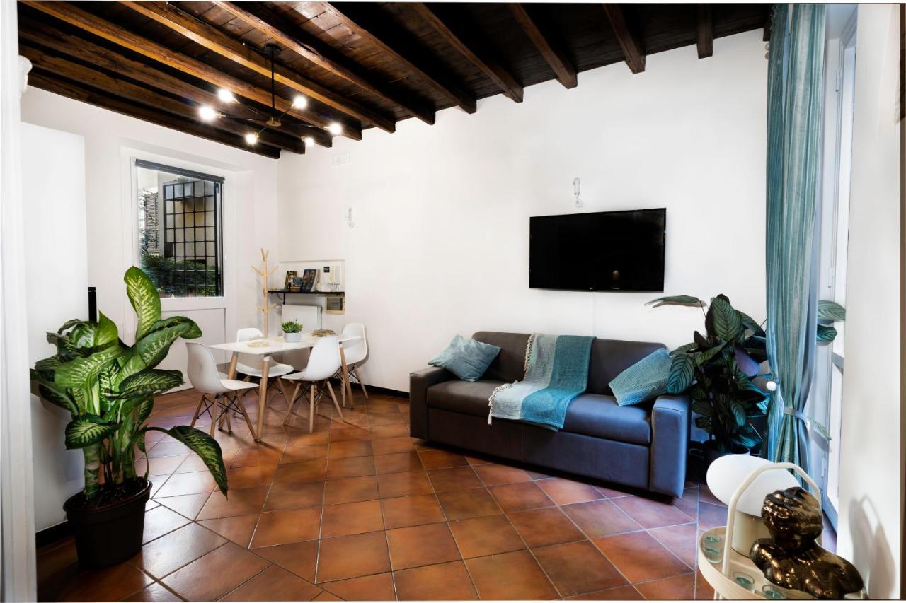 Quiet Trevi Fountain Apartment With Patio And Backyard Roma Dış mekan fotoğraf