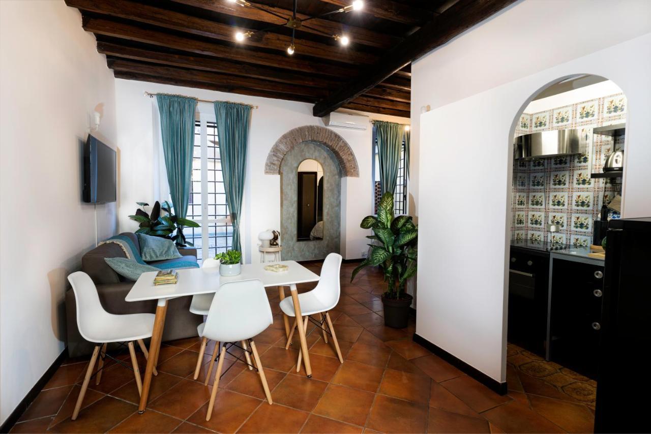 Quiet Trevi Fountain Apartment With Patio And Backyard Roma Dış mekan fotoğraf