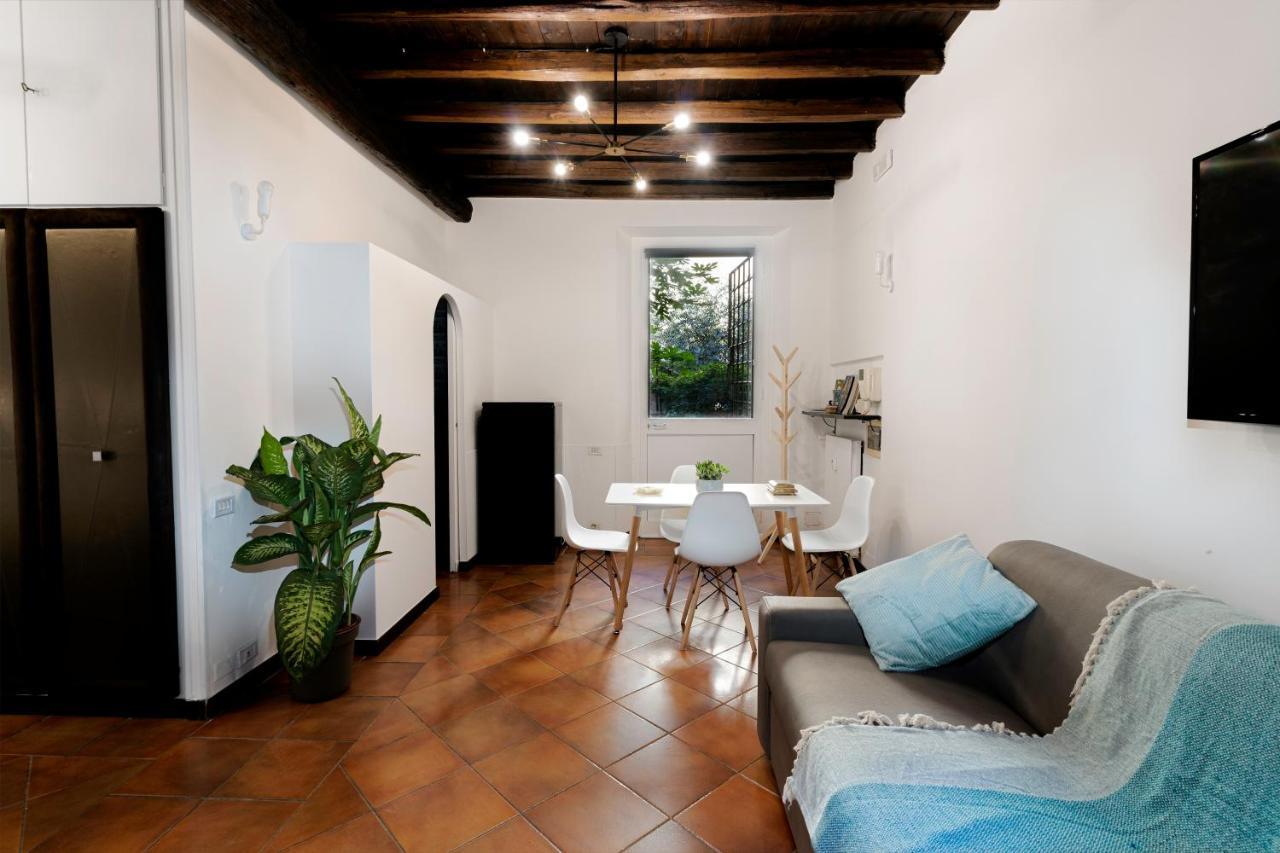 Quiet Trevi Fountain Apartment With Patio And Backyard Roma Dış mekan fotoğraf