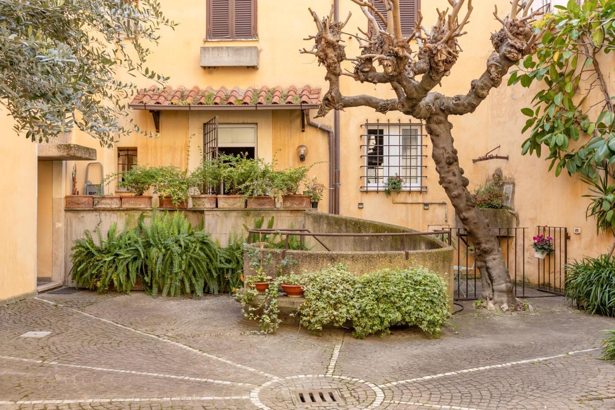 Quiet Trevi Fountain Apartment With Patio And Backyard Roma Dış mekan fotoğraf