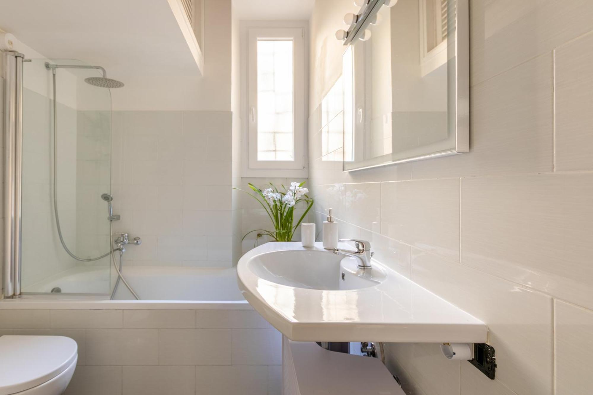 Quiet Trevi Fountain Apartment With Patio And Backyard Roma Dış mekan fotoğraf